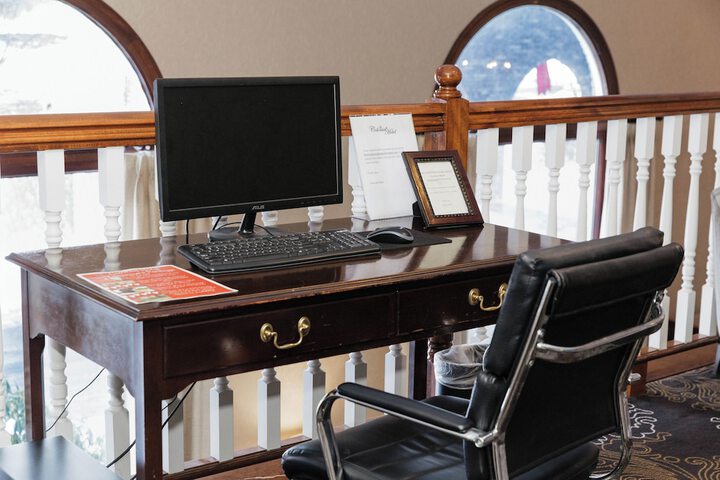 Business Center 39 of 46