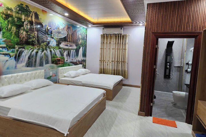 Room 5 of 42