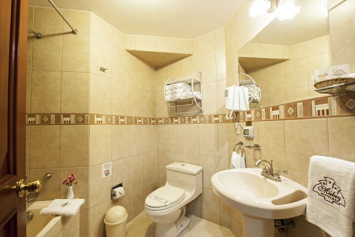 Room 16 of 26