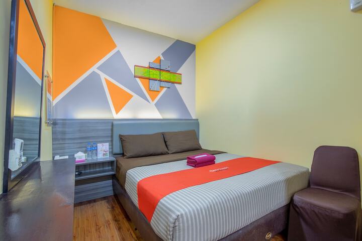 Room 35 of 60