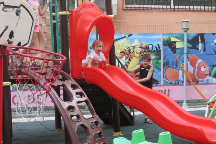 Children's play area - outdoor