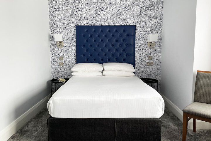 Room 37 of 118