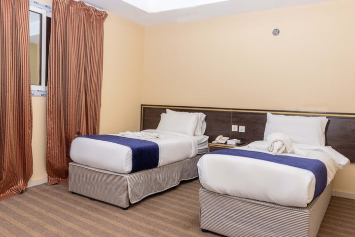 Room 2 of 4