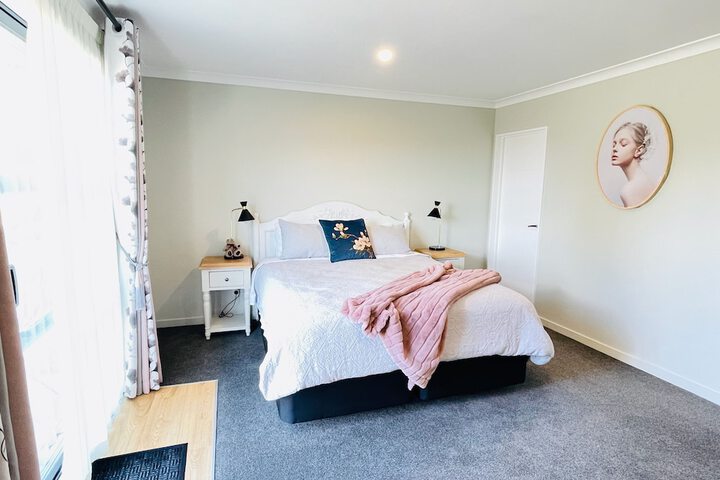 Room 4 of 14