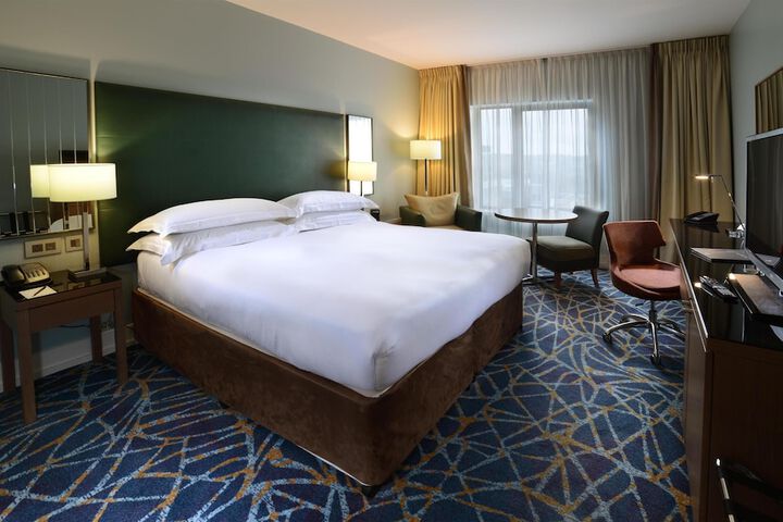 Room 32 of 108