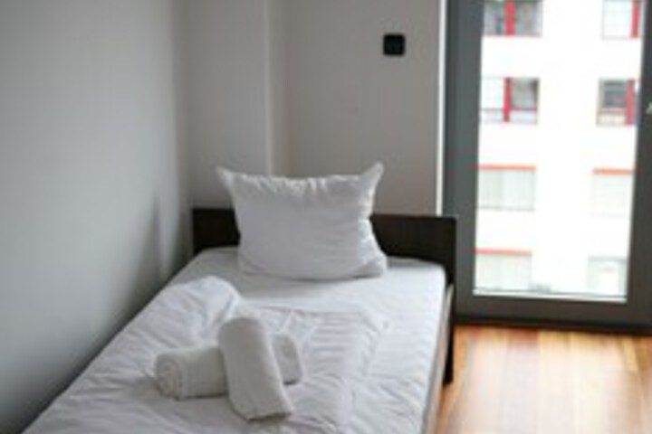 Room 253 of 275