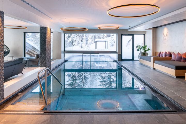 Pool 97 of 159