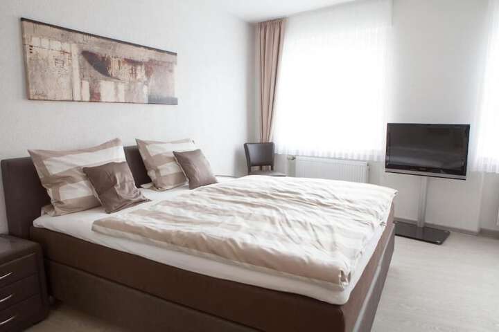 Room 11 of 26