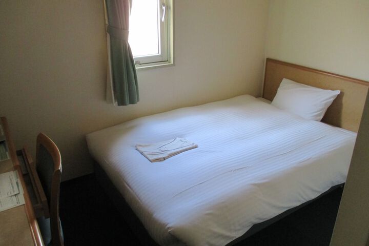 Room 8 of 47