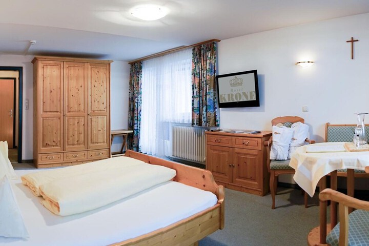 Room 12 of 61
