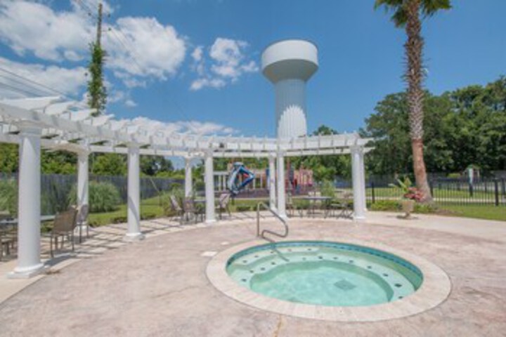 Pool 31 of 58