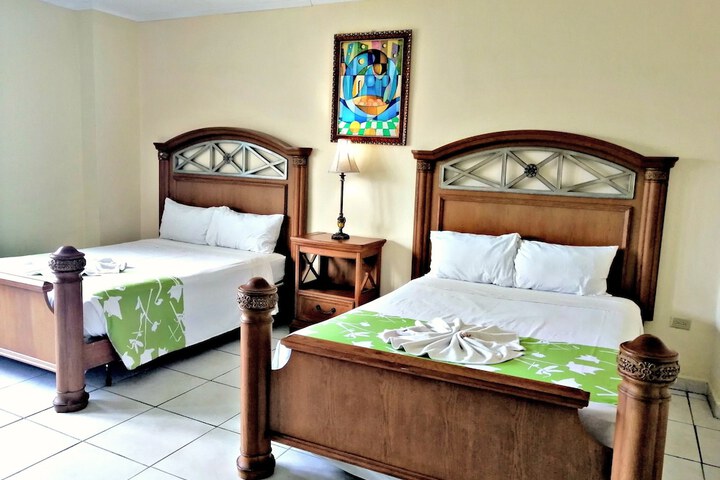 Room 16 of 41