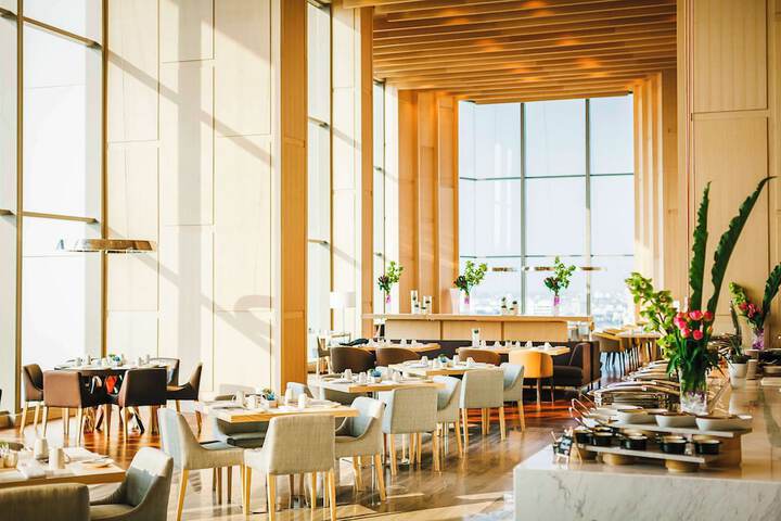 Dining 57 of 97