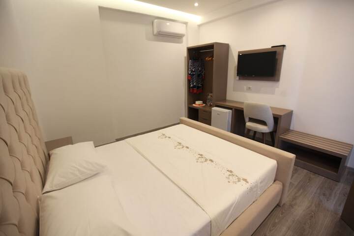 Room 15 of 59