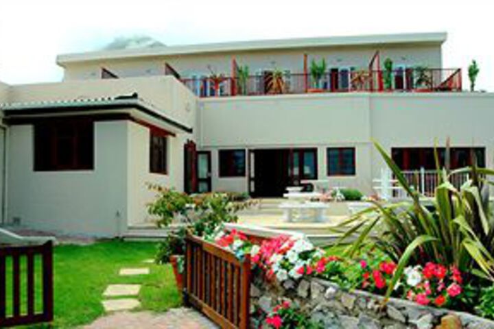 Photo of BALEENS HOTEL HERMANUS