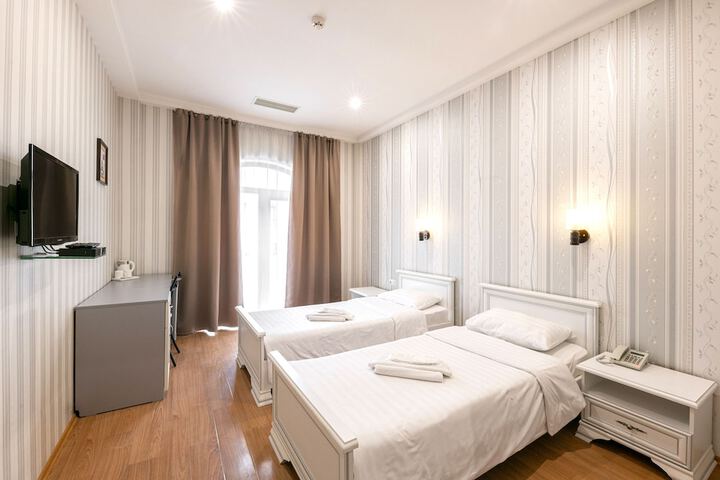 Granada Hotel and Restaurant in Tbilisi