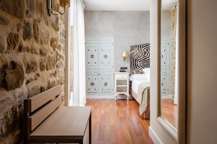 Room 26 of 64