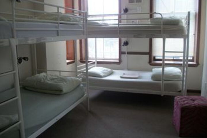Room 14 of 27