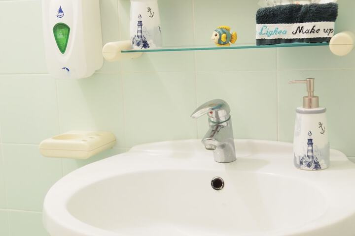 Bathroom Photo