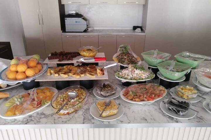 Dining 34 of 92
