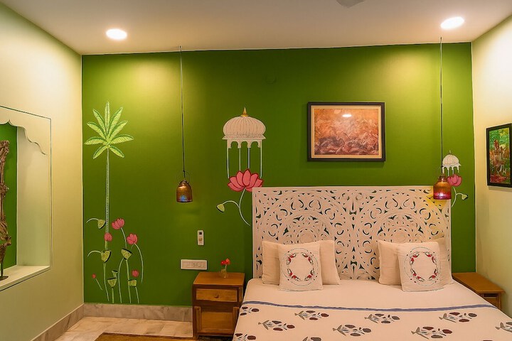 Room 38 of 85