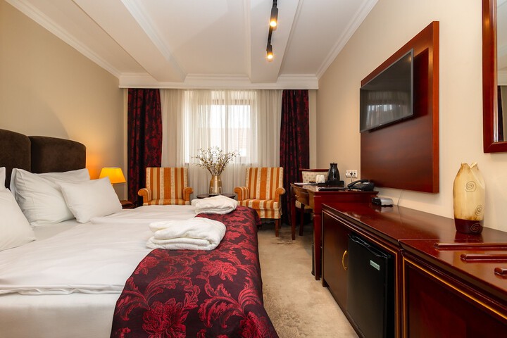 Room 26 of 60