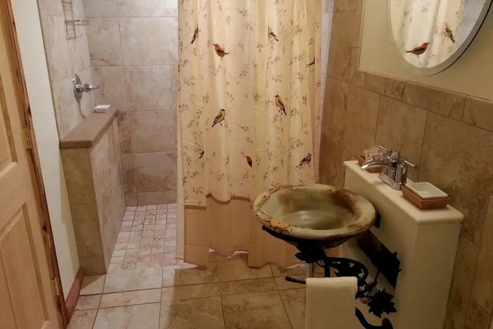 Photo 8