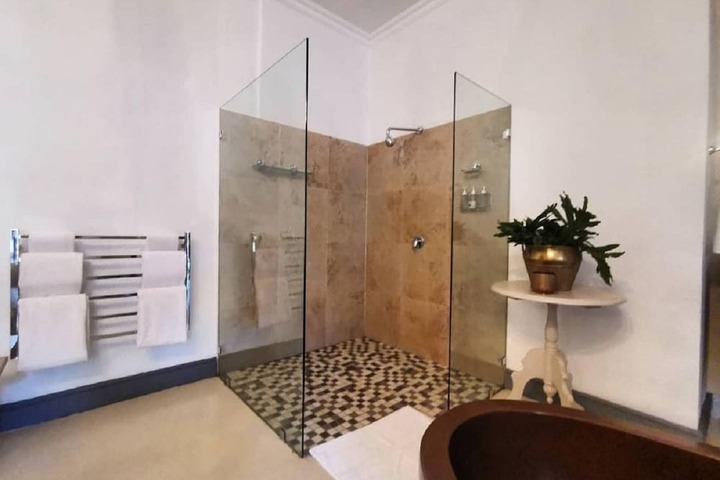 Room 55 of 139