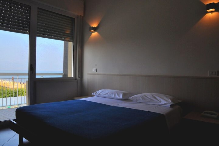 Room 5 of 57
