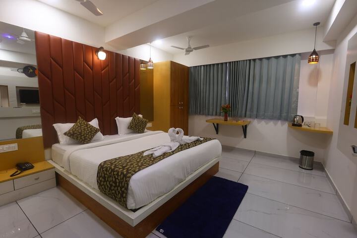 Room 44 of 68