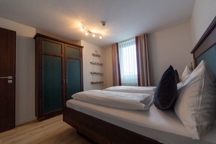 Room 3 of 55
