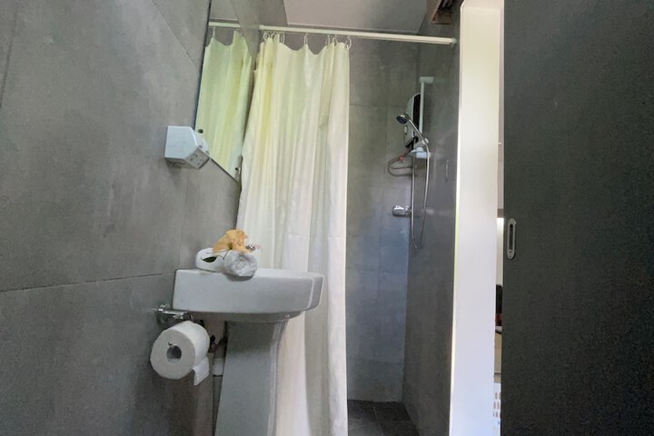 Room 49 of 92