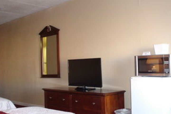 Room 28 of 50