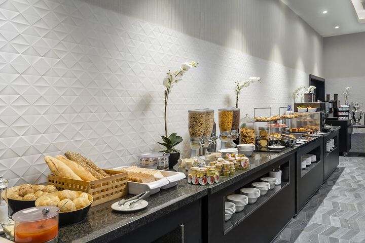Dining Photos