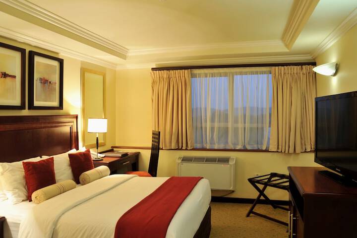 Room 14 of 34