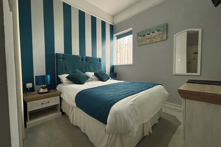 Room 43 of 94