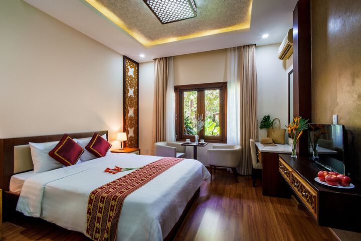 Room 10 of 71
