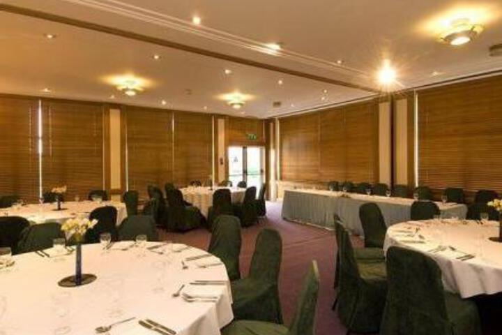 Holiday INN Cardiff North