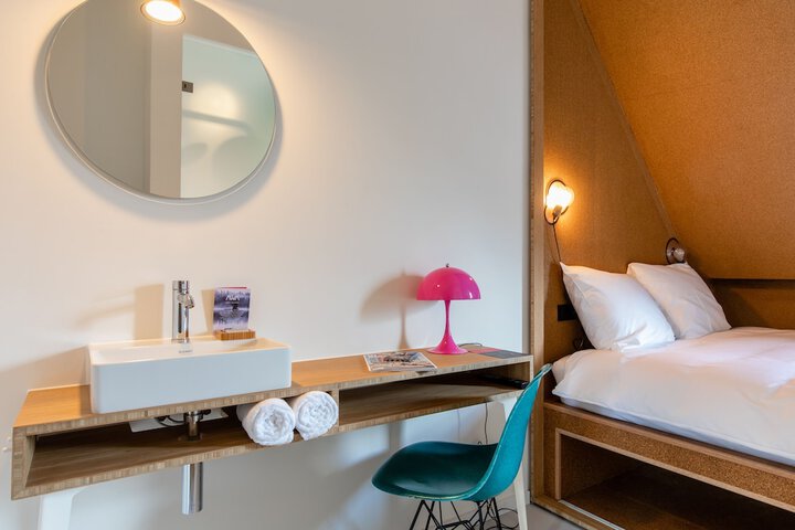 Room 10 of 63