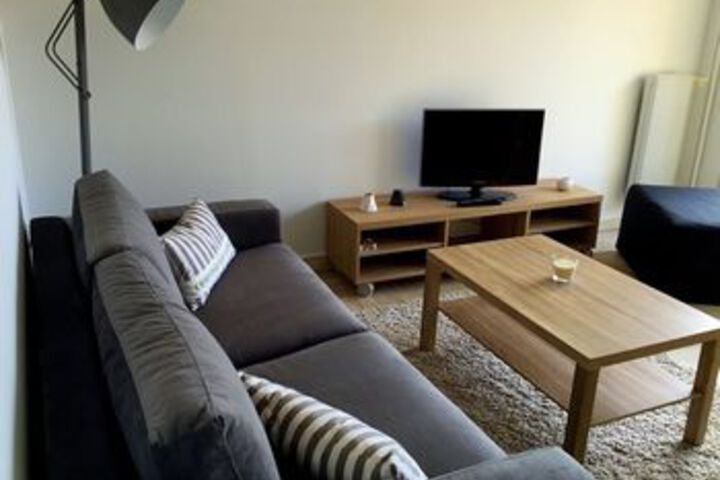 Room 166 of 200