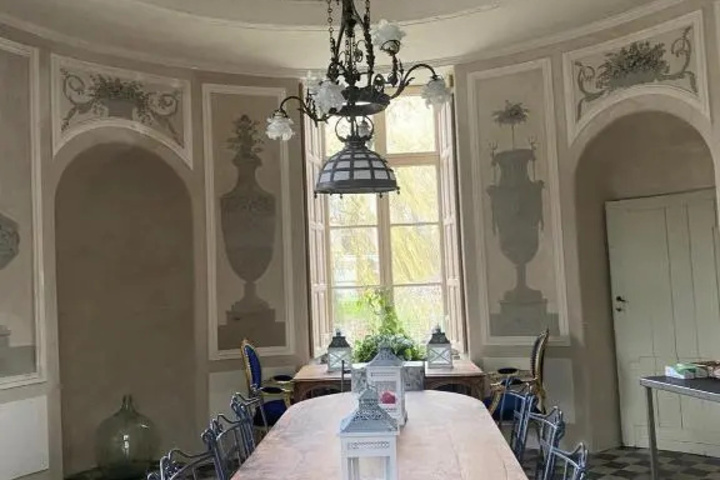 Dining 5 of 6