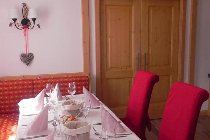 Dining Photos