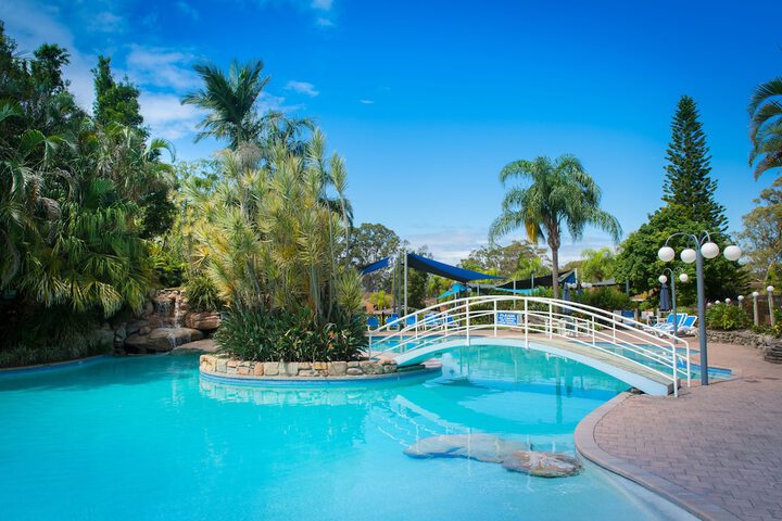 Hotel with Pool