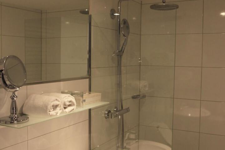 Bath Interior