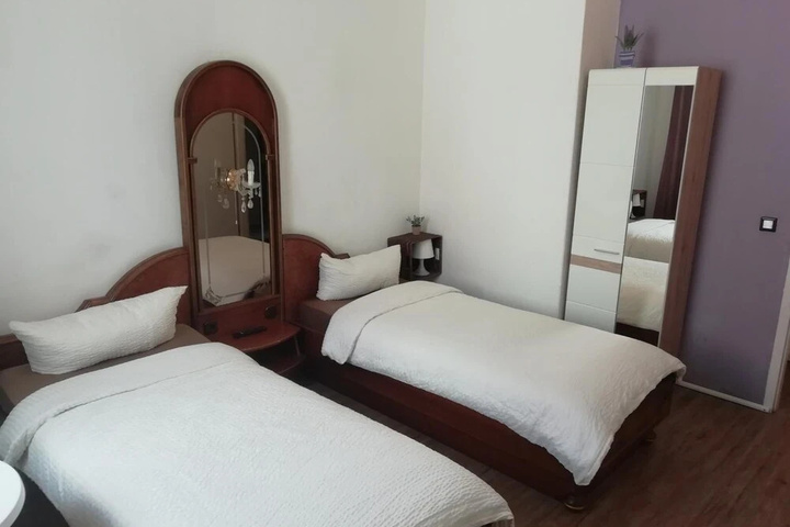 guest_rooms