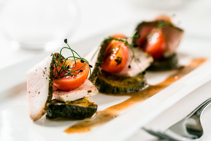 Dining 52 of 63