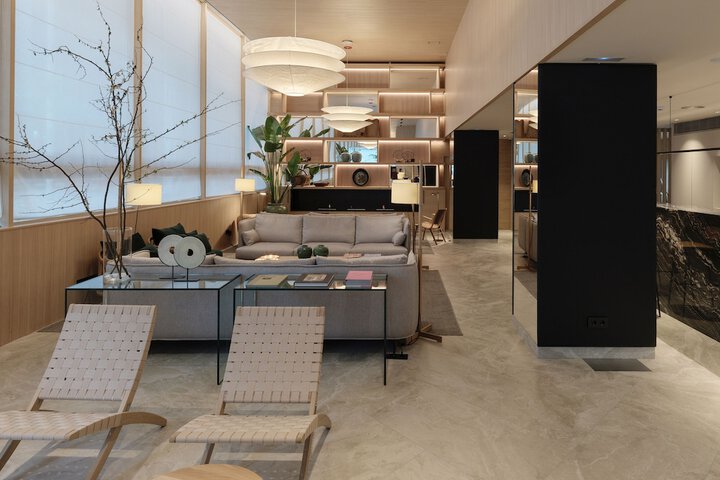 Guest Lobby