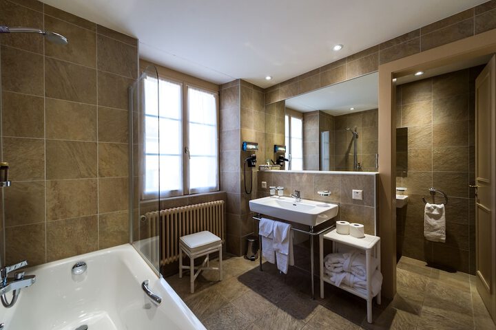 Bath Interior