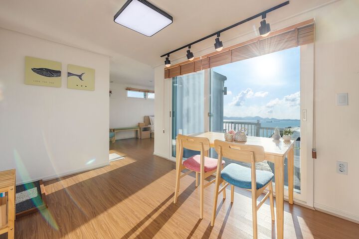 Room 20 of 59