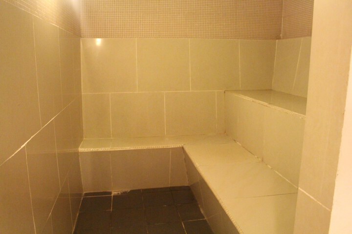 Spa 31 of 43
